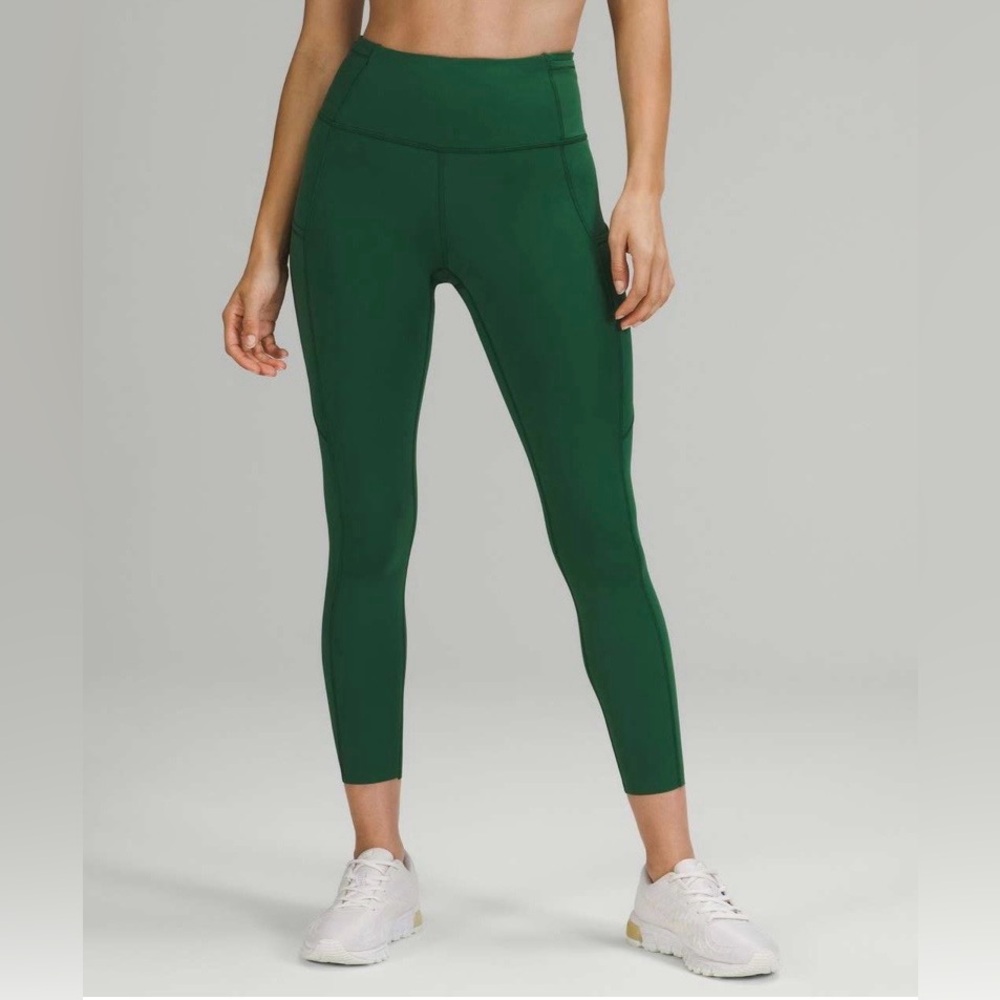 Lululemon Fast and Free High Rise Tights size 14 with pockets